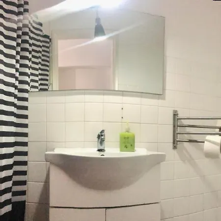 Хостел Portuguese